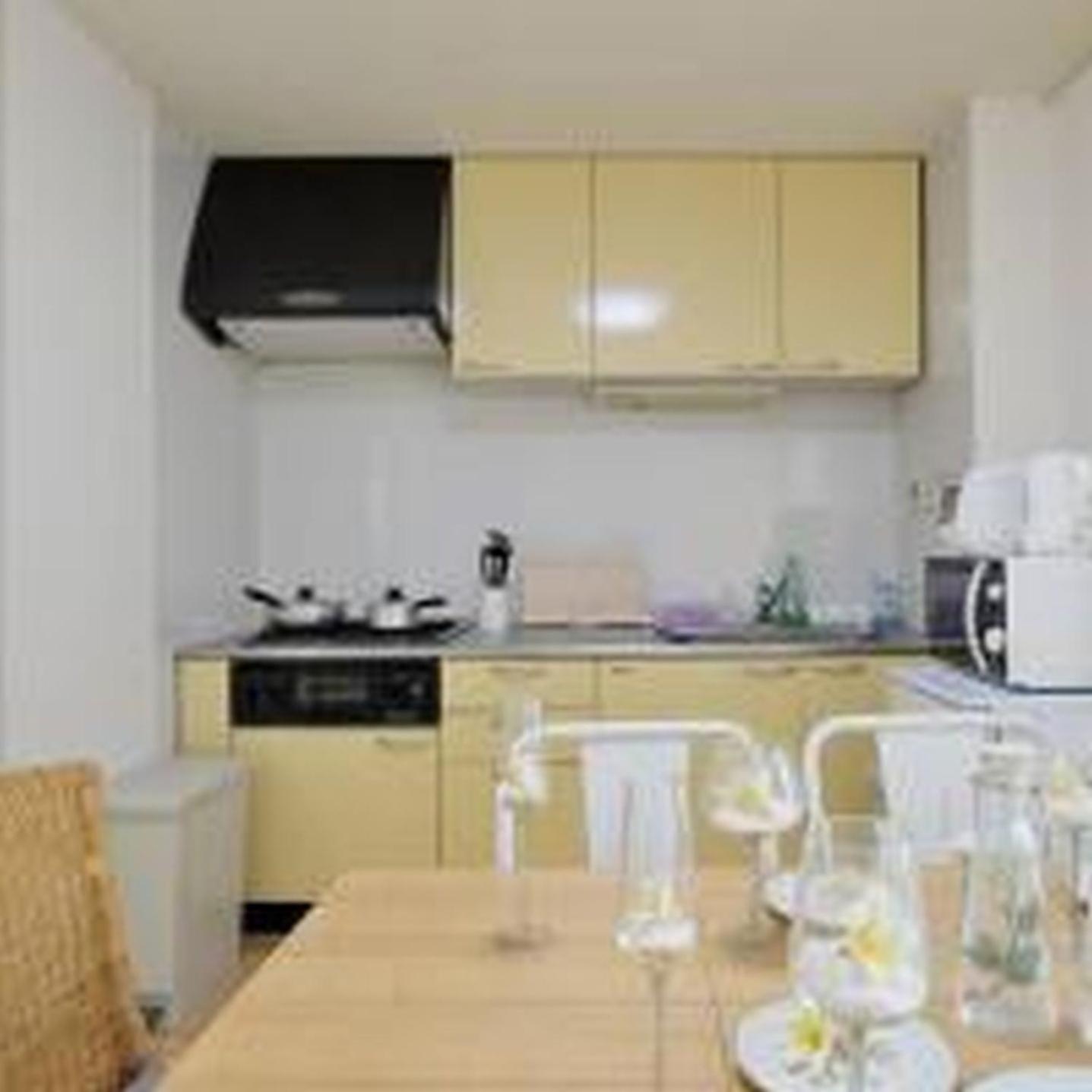 Apartment シティハイツ新大阪703 *